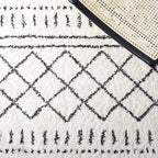 SAFAVIEH Arizona Shag Collection Area Rug - 2'3" x 20' Runner, Ivory & Black, Non-Shedding & Easy Cleaning, Plush Thick Pile, Ideal for Living Room, Bedroom, Dining Space (ASG741Z)